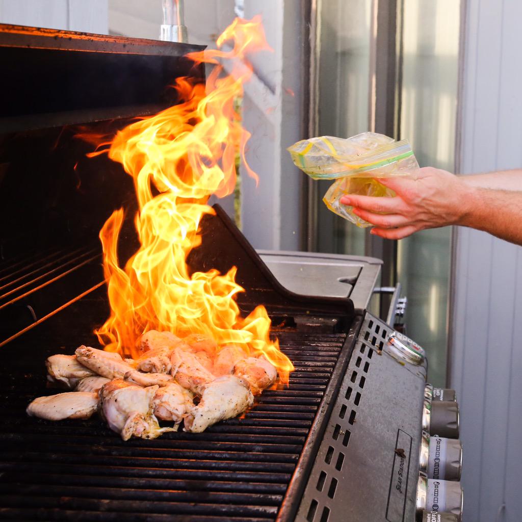 ourharvest's tweet photo. We fired up the grill this weekend with our chicken wings from #cascunfarm and spring herbs from #FoxHollowFarms http://t.co/0OZCB5XJms