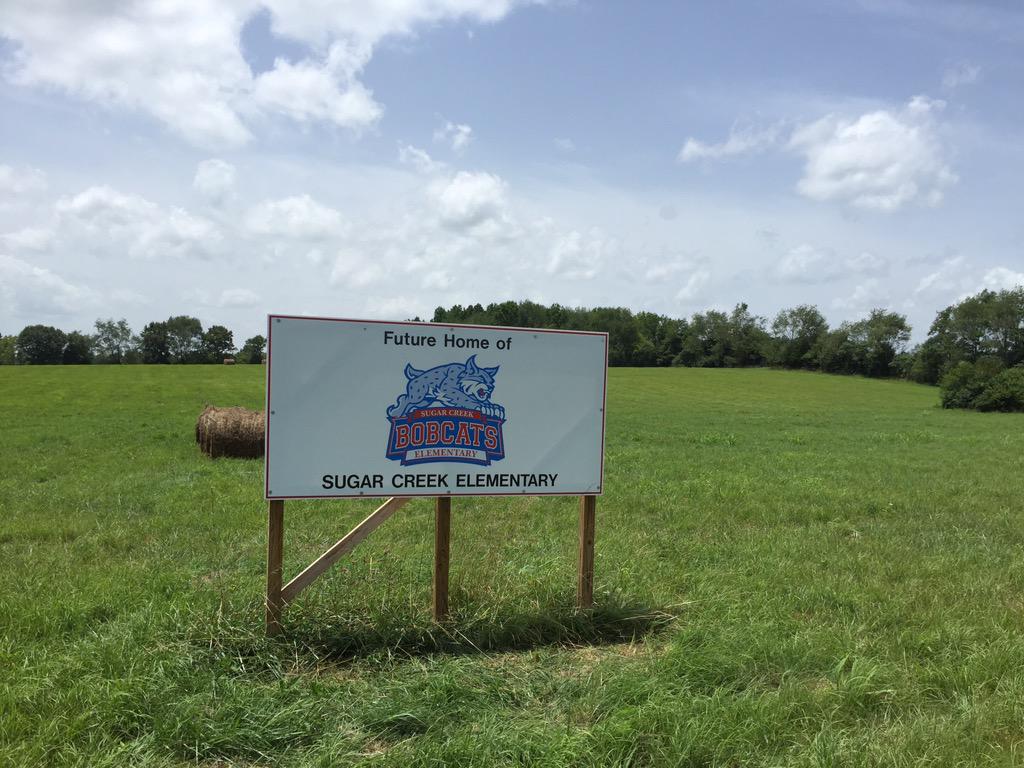 SteveWa60376065's tweet image. It's official now. Future home of the Bobcats. #lcscapimp  @LCSforKids