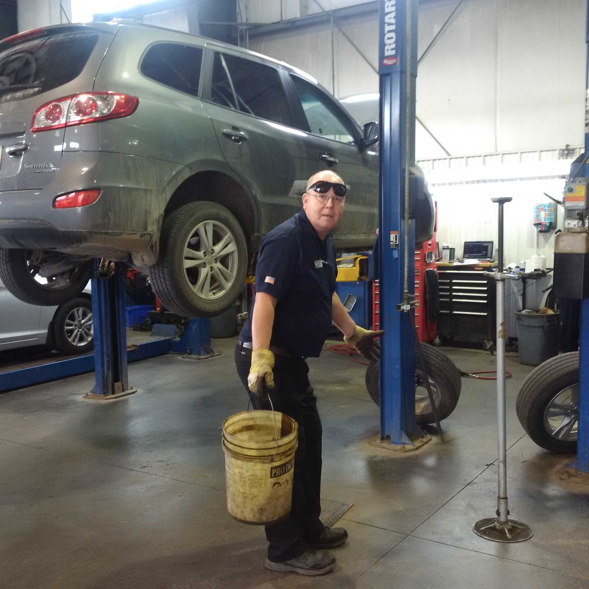 axellgt's tweet photo. Look who I caught working today http://t.co/th6ANxToyN
