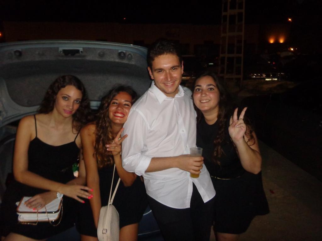 mario96sperz's tweet photo. Gran Sábado en Discoteca Ozeta :D http://t.co/aIvdYe5GDx