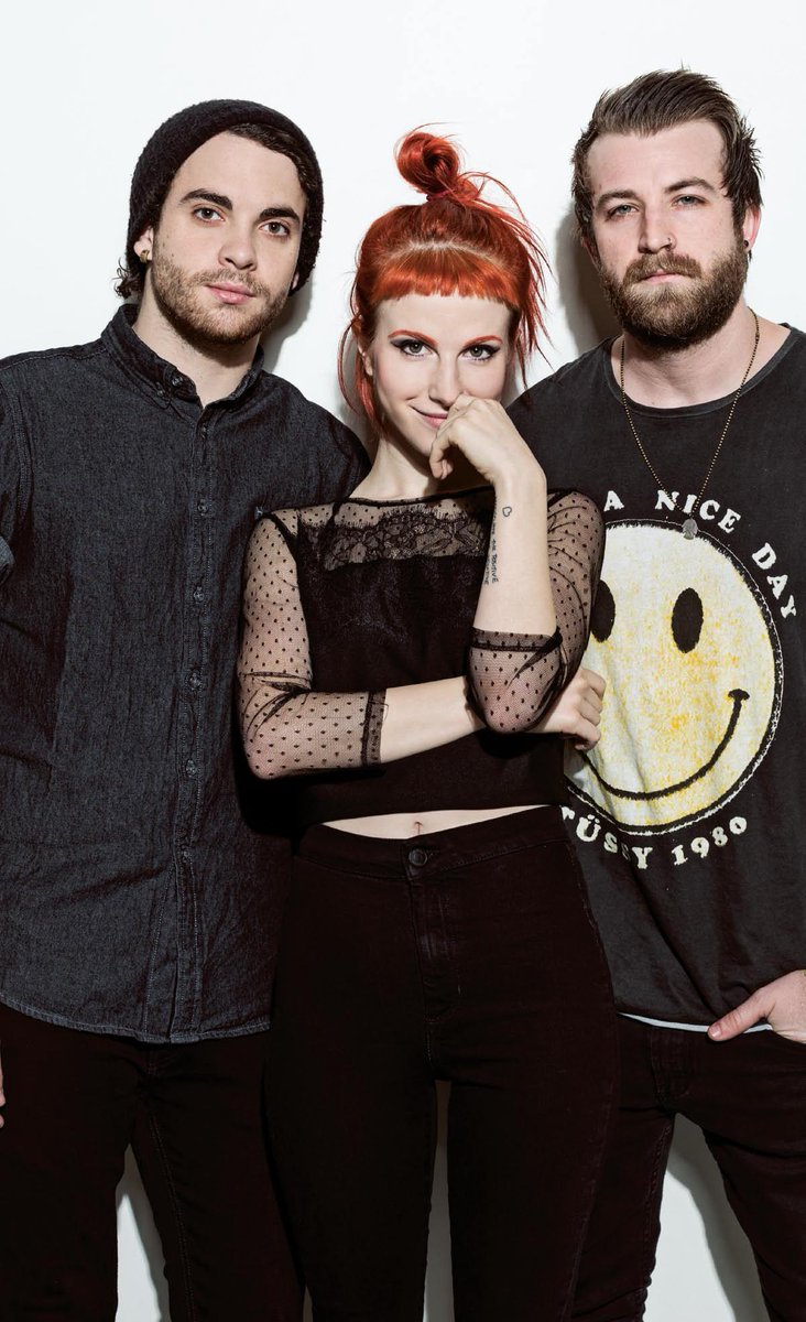 paramore_PLGG tweet picture
