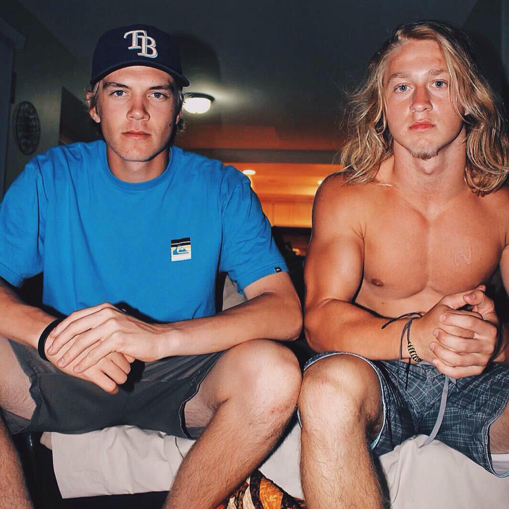 twilltakeoff's tweet photo. Bumming 🔵🌴 @KellerWalker http://t.co/SxmyUdRJWs