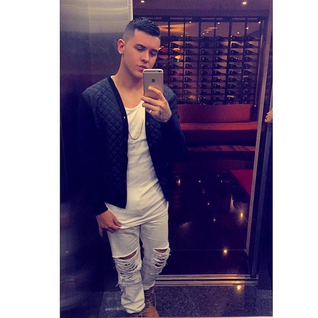 georgeisaacaria's tweet photo. #kevinroldan #KevinRoldanEsVIP @SoyElMejorVIPTC  
COLOMBIA PRESENTE EN ECUADOR http://t.co/22yTW4daqx