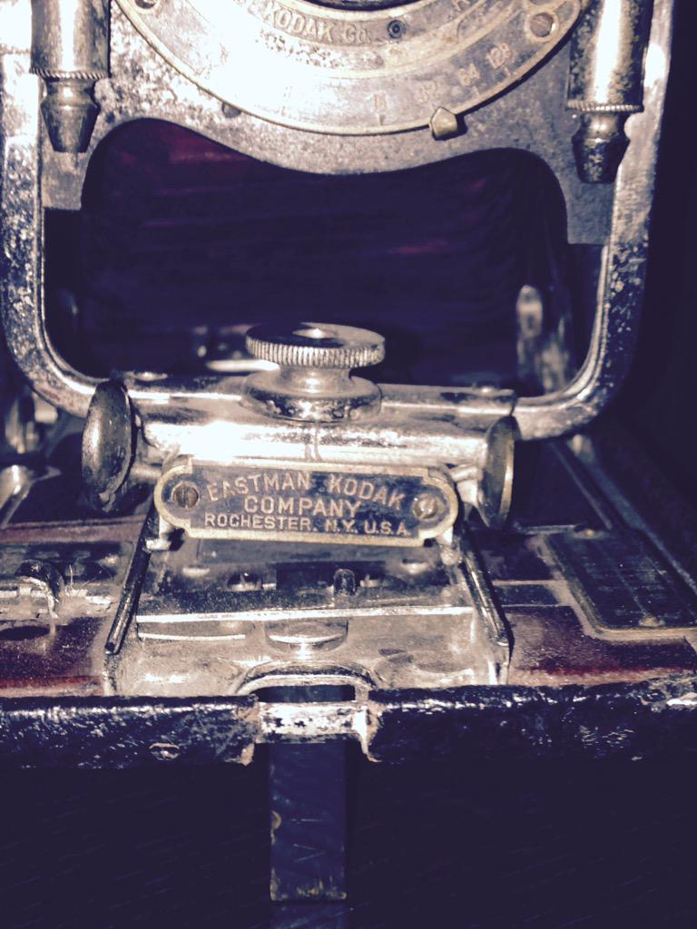 TheBoourns's tweet image. Look what I found today at a clients house. #vistafilm @LLumarCanada @greenbldgs