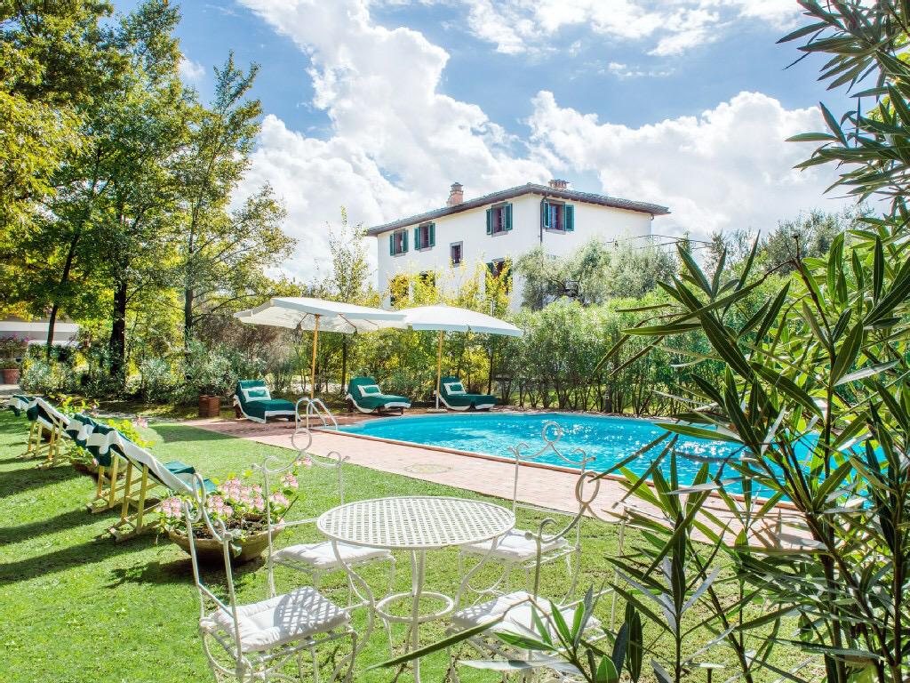 Charlotte Chan tweet media