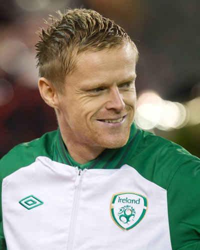 Mercado_Ingles's tweet photo. Shamrock Rovers ha fichado al volante Irlandés, Damien Duff y todo su salario será destinado a obras de caridad. http://t.co/sRDntzjnOX