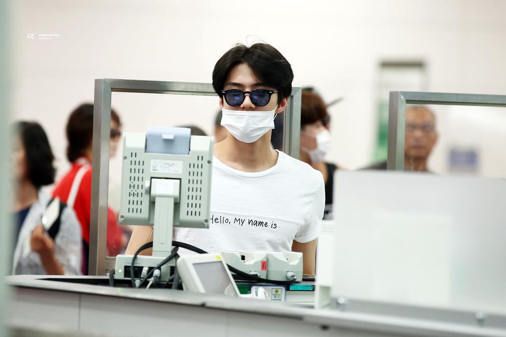 sehun_pics's tweet photo. http://t.co/7LCC7a4uhU