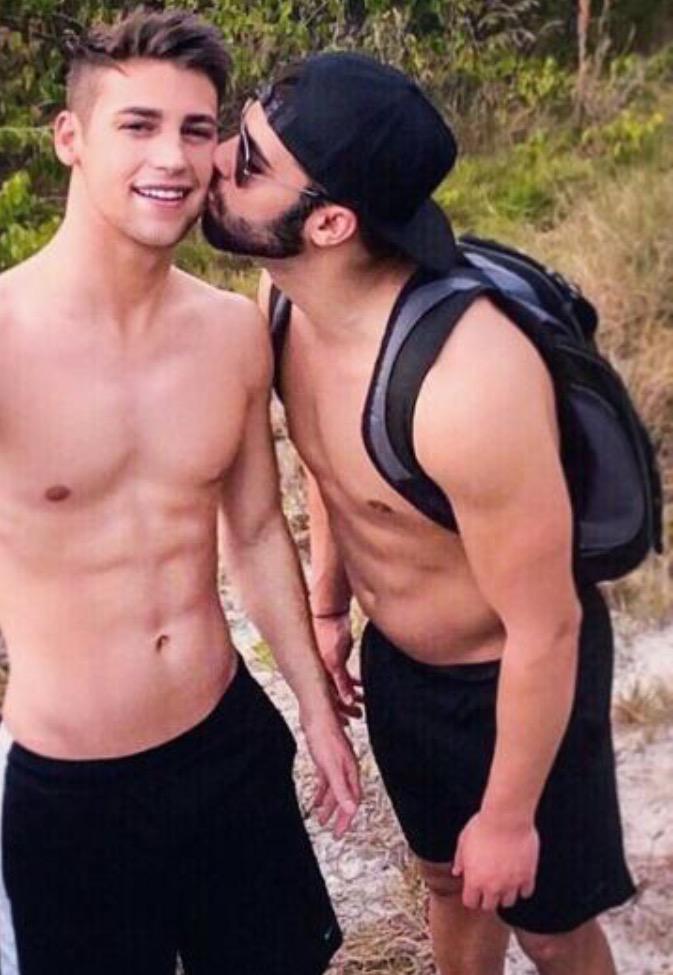 GEJOWSKA APLIKACJA RANDKOWA DLA KOBIET