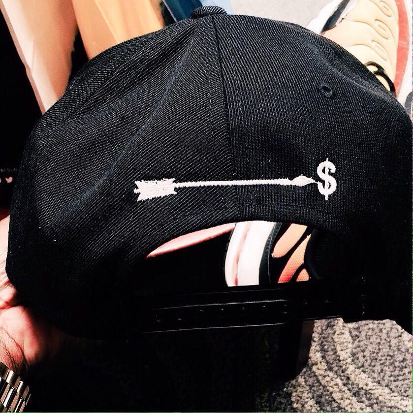 FwCampaign's tweet image. Will be on sale soon 🌆🔩 
Forever Wealthy ©
#MoveHowYouMove ⌛️