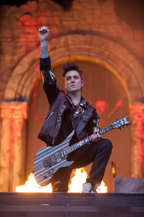 Happy Birthday, Synyster Gates. Hoje ele está completando 34 anos, parabéns ao músico! 