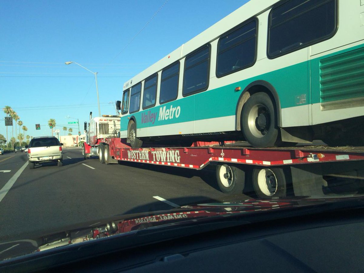 william_pitts's tweet image. Oops. #busfail