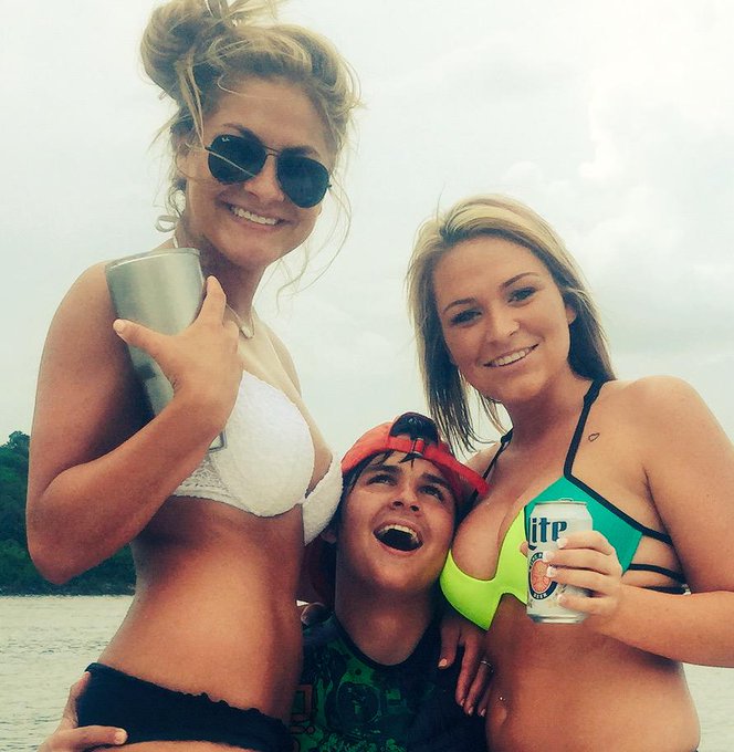 Oh Caston😂 @castondown @brooklyndhorton http://t.co/zTaal04fF7<a class="tags" target="_blank" title="On Twitter" href="/?out=eyJ0eXAiOiJKV1QiLCJhbGciOiJIUzUxMiJ9.eyJpYXQiOjE3MjQ4OTIzNDgsImlzcyI6InR3cG9ybnN0YXJzLmNvbSIsIm5iZiI6MTcyNDg5MjM0OCwiZXhwIjoxNzU2NDI4MzQ4LCJyZWRpcmVjdF91cmwiOiJodHRwczovL3R3aXR0ZXIuY29tL2Nhc3RvbmRvd24ifQ.0asp14m-EeRRingKRhAC3cwl24VHy7mSTqBToRTcqyfU-mOVcC-1Wk4vn6J5JVOhsYxUjQCCsoJJXw7l3DKflA">@castondown</a><a class="tags" target="_blank" title="On Twitter" href="/?out=eyJ0eXAiOiJKV1QiLCJhbGciOiJIUzUxMiJ9.eyJpYXQiOjE3MjQ4OTIzNDgsImlzcyI6InR3cG9ybnN0YXJzLmNvbSIsIm5iZiI6MTcyNDg5MjM0OCwiZXhwIjoxNzU2NDI4MzQ4LCJyZWRpcmVjdF91cmwiOiJodHRwczovL3R3aXR0ZXIuY29tL2Jyb29rbHluZGhvcnRvbiJ9.0kwZsC6uXNa9rnV3WHs2hsZR8DmI4mq_uAGexG_mS15VXCgyXlkKCF9_V5dPVWzqCpIaQ2yp59xHlw2hyHaC7Q">@brooklyndhorton</a><a href="/tag/vegas21"class="tags"><span>#vegas21</span></a>