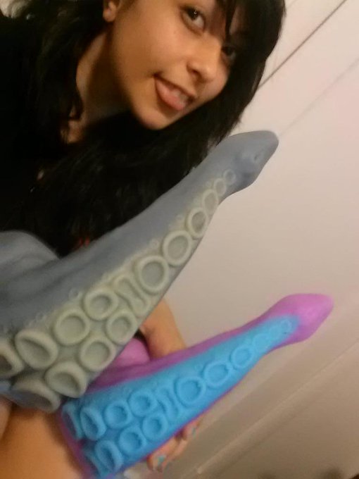 I am the hentai queen http://t.co/cog0bjEOhX<a href="/tag/abdl"class="tags"><span>#abdl</span></a><a href="/tag/ddlg"class="tags"><span>#ddlg</span></a>