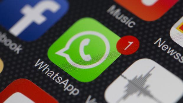 Artsen wisselen patiëntinformatie via Whatsapp. Ook foto's van aandoeningen worden gedeeld rtlnieuws.nl/nieuws/binnenl…
