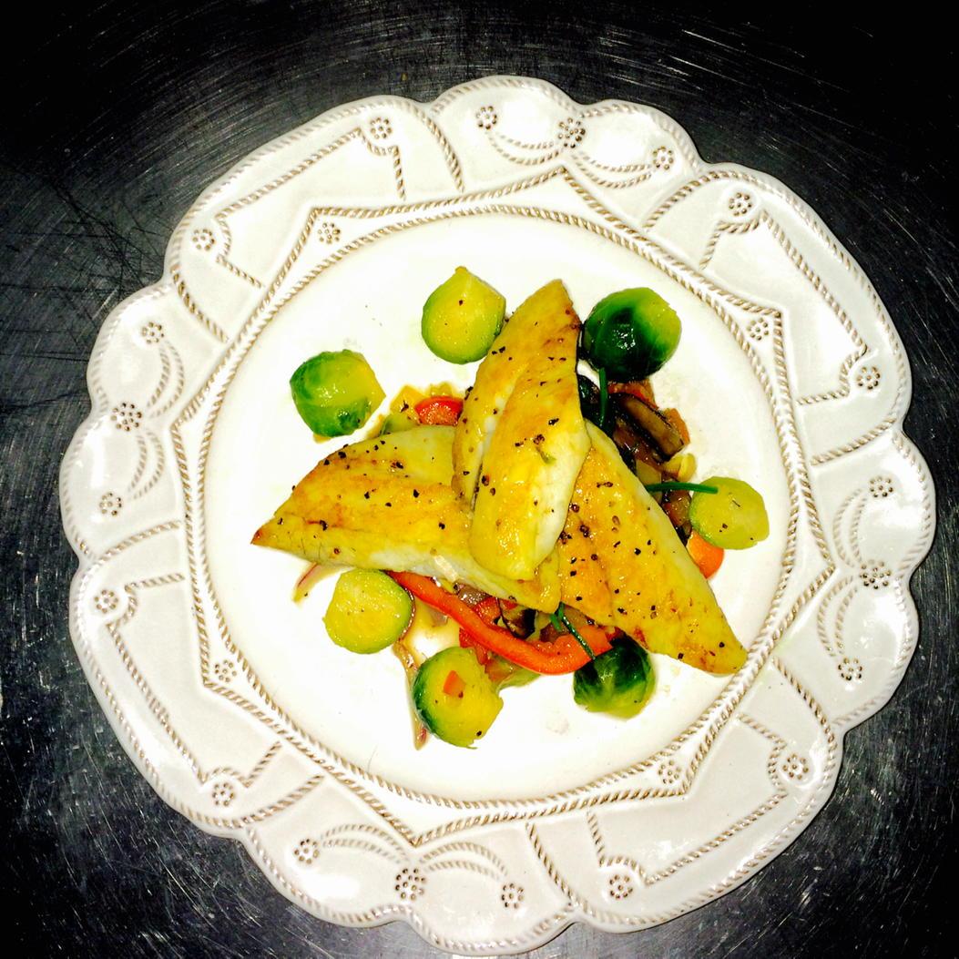 ChefGuy03's tweet image. Branzino over my rendition of succotash!👌👌👌