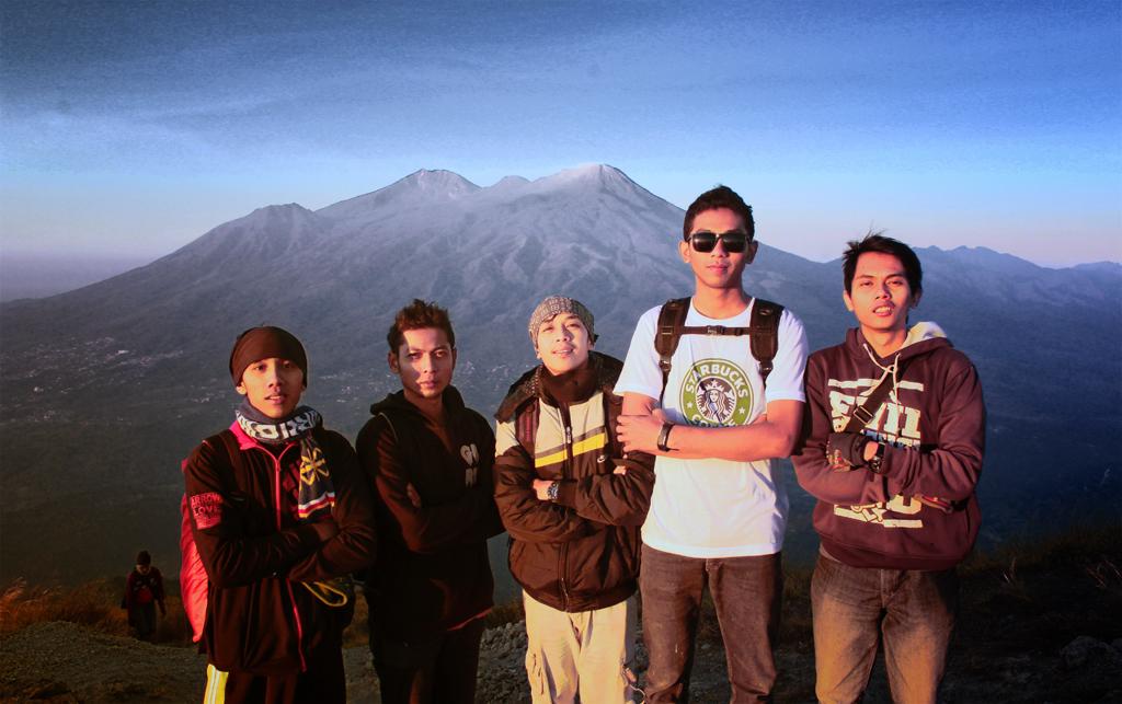 fredyardi1996's tweet photo. Penanggungan indah http://t.co/7zrL5rRvOW