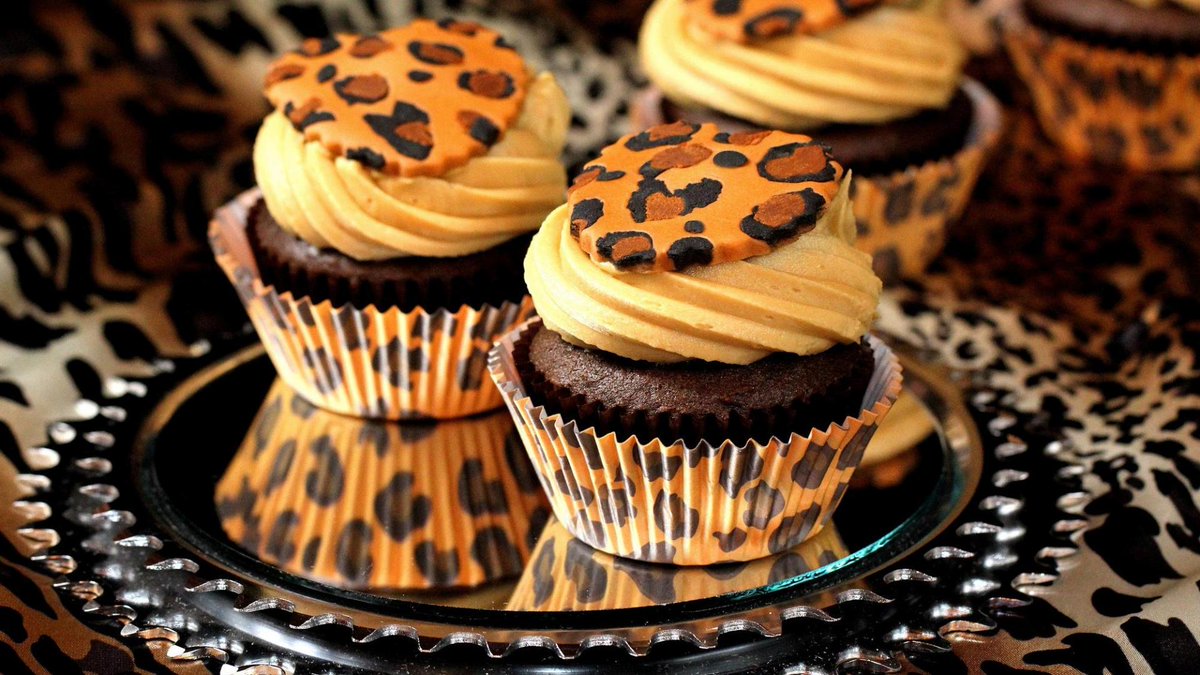 HavenOrchards's tweet photo. #havenorchards #cupcake #week http://t.co/9trZaVrYfq