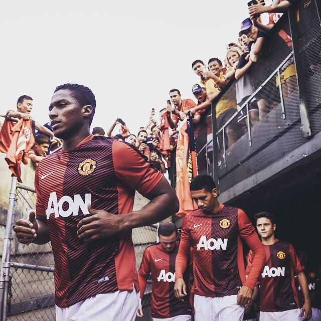 mufc pre match shirt