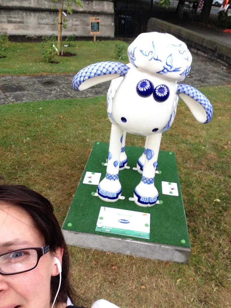 pollyplaits's tweet photo. Found 10 #shauninthecity sheep before 7am. Finally using that #studentsummer. @iBristolPeople #Bristol2015 http://t.co/Agpqgc8qXN
