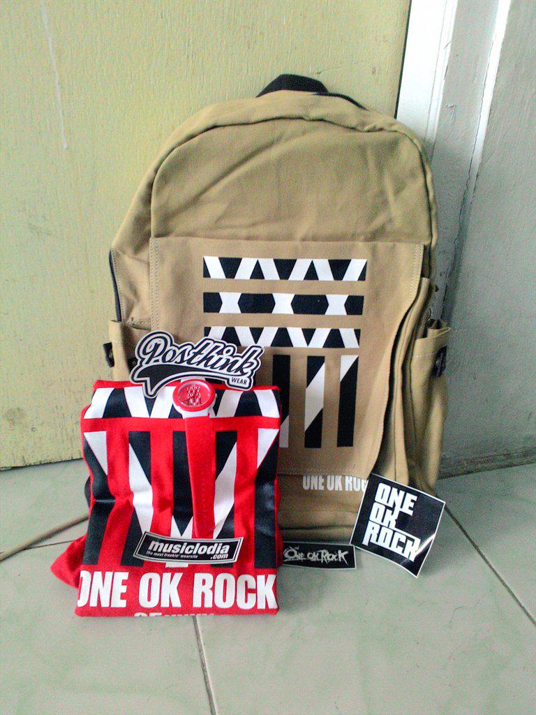 Cool!! "@siikudet: Love it so much ( ˘ ³˘)♥ thanks <a href="/musiclodia/">MUSICLODIA.COM</a> "