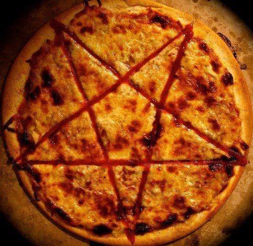 Live and Local (@lnlstudio) on Twitter photo 9pm tonight pizza, new music and semi serious chat PLUS 100%live <a href="/TheHeavyShow/">The Heavy Show</a> with <a href="/louisgranville/">Louis Dale</a> <a href="/_ouijababe/">Ouijababe</a> 9pm tonight pizza, new music and semi serious chat PLUS 100%live <a href="/TheHeavyShow/">The Heavy Show</a> with <a href="/louisgranville/">Louis Dale</a> <a href="/_ouijababe/">Ouijababe</a>