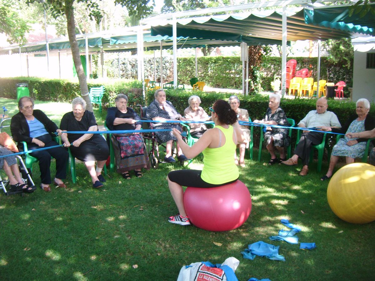 El Centro de Día se va a la piscina facebook.com/15226592160156…