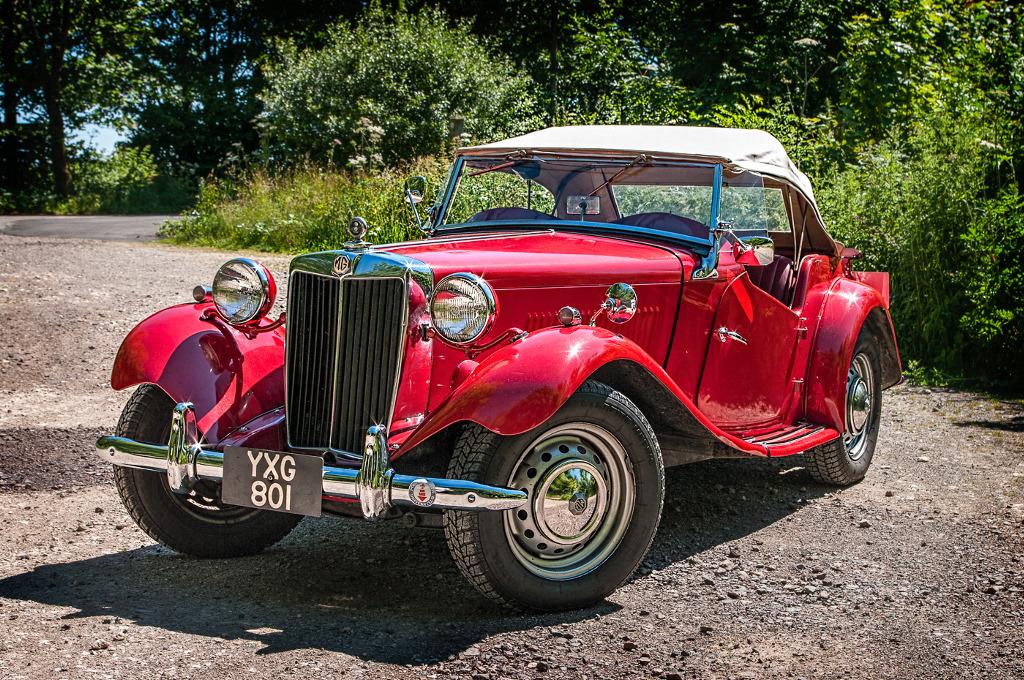 CharterhouseAV's tweet photo. Like red sports cars? We have a fleet load for auction Sunday 19th July http://t.co/P6PsHbqyPk #ResaleRed http://t.co/ODnEIEvVSB