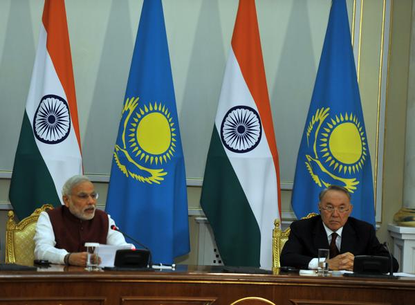 ReadersMail's tweet image. #NarendraModi winds up Kazakhstan trip. Leaves the nation.
#ModiTour