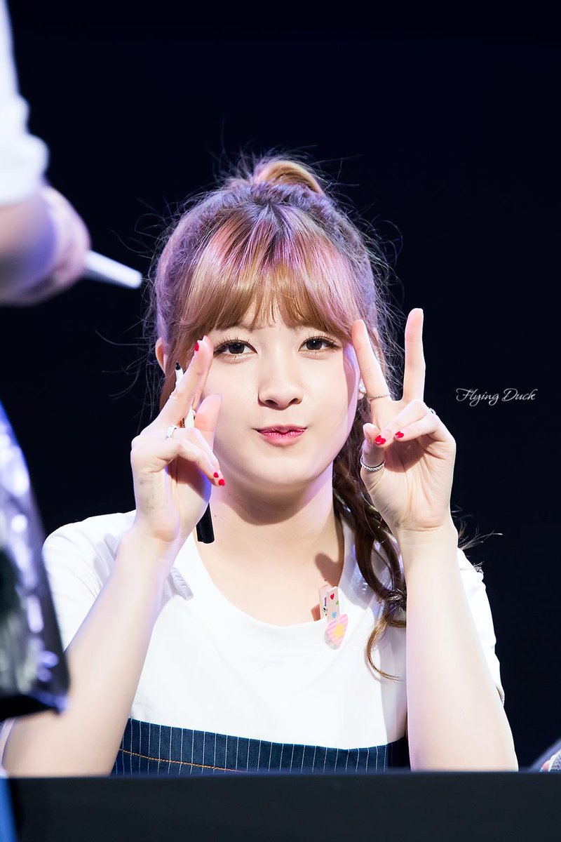 150605 상암 팬싸인회 승희(<a href="/CUBECLC/">CLC·씨엘씨</a>)직찍2
#CLC #오승희 
i.imgur.com/zIpJzVq.jpg
i.imgur.com/KZSB0dU.jpg
i.imgur.com/rL8nE7H.jpg