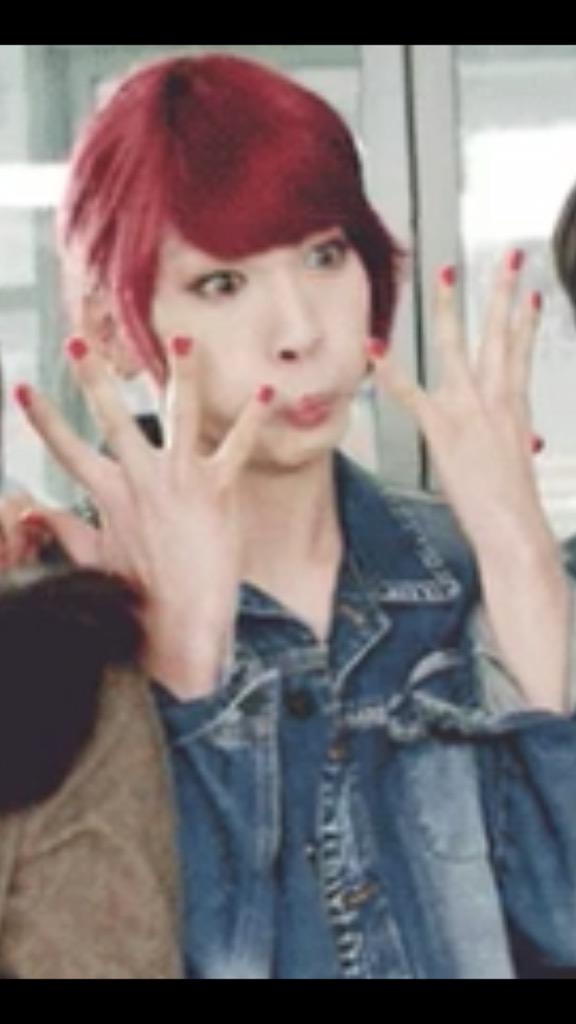 TheBlingingJong's tweet photo. Hotter Red Hair?

RT for SHINee's Key
FAV for SNSD Sunny

#rtvsfav http://t.co/orvBIqVgv9