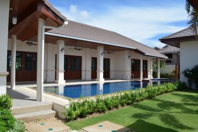 Hot Property Hua Hin tweet media