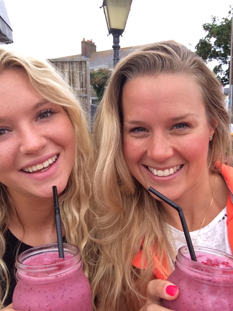 challengesophie's tweet image. Finally get to meet @luciee22 for my surf lesson!! @ProtestSports #newquay