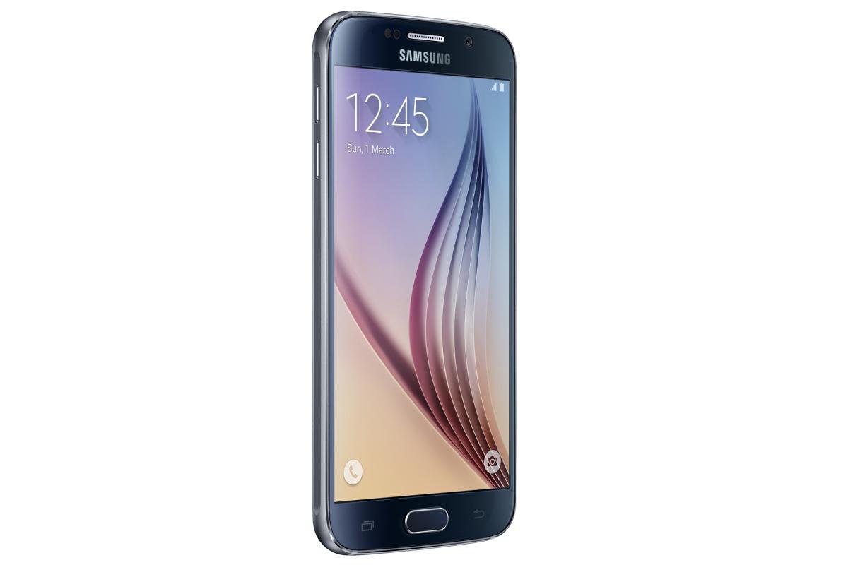 NHM_London's tweet photo. To celebrate Attenborough's #FirstLifeVR, win a new Samsung Galaxy S6 in our free prize draw http://t.co/zw5JwAhwCF http://t.co/io71M5YMrS