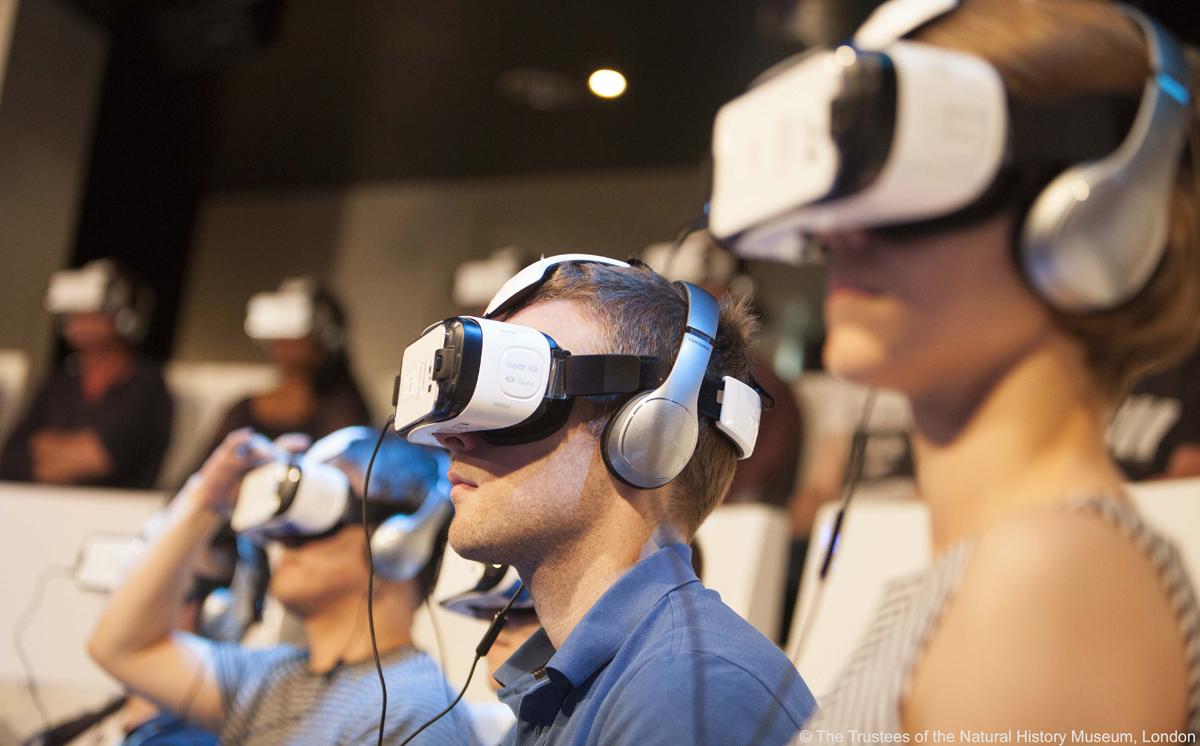 NHM_London's tweet photo. To celebrate Attenborough's #FirstLifeVR, win a new Samsung Galaxy S6 in our free prize draw http://t.co/zw5JwAhwCF http://t.co/io71M5YMrS