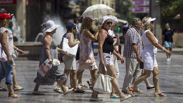 el_pais's tweet image. Vídeo: dónde refugiarse del calor ow.ly/Pk3Jb Los mejores lugares para huir de las altas temperaturas
