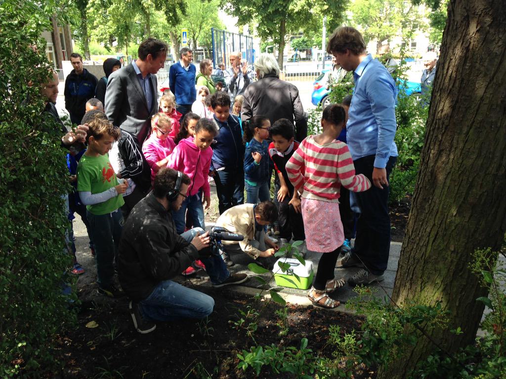 Opening Habitat tuin! De eerste nieuwe bewoners zijn losgelaten. @DeBaerd @studiojoost floravoorfauna.nl