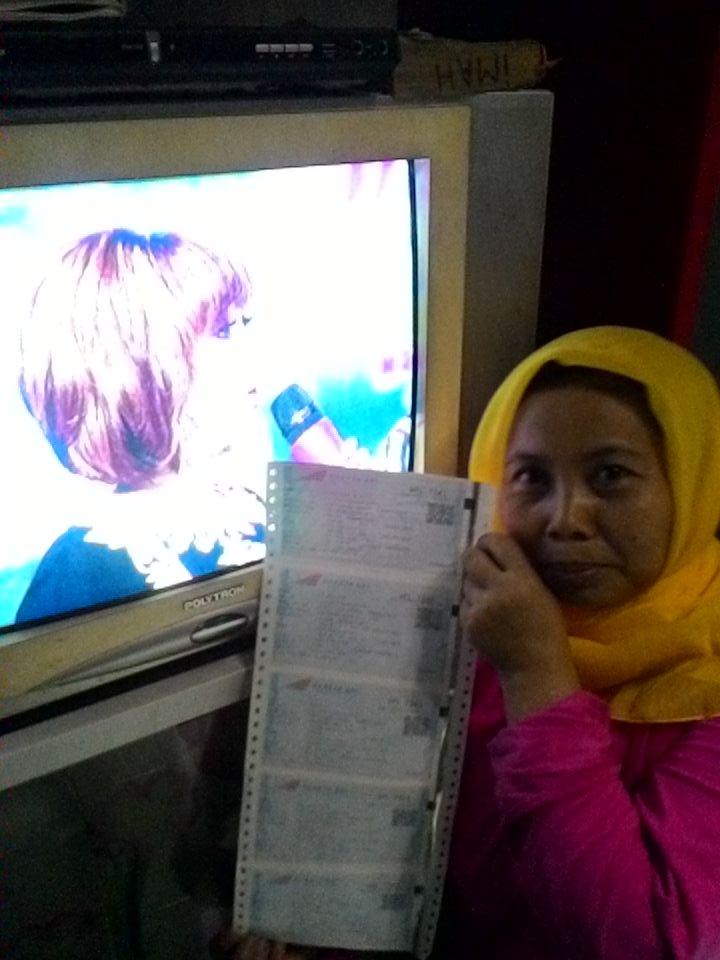 NurulTifa_'s tweet photo. @IndosiarID @DT3rongShowID bismillah, mama mau pulang kampung semoga dibayar lunas. Aamiin #T3rongDibayarLunas http://t.co/VBqIaz15Cl