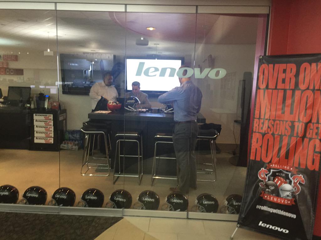 PoldhamOldham's tweet photo. Rolling With Lenovo @ Insight http://t.co/g4hgU8EbnJ