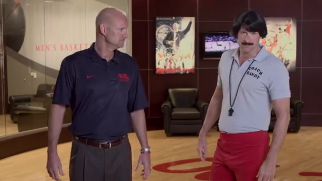 RedCupRebellion's tweet photo. ANDY KENNEDY DRESSED UP AS RANDY KENNEDY AND MADE A VIDEO http://t.co/BpTOKfdcY4 http://t.co/X6IRn4F9Ku