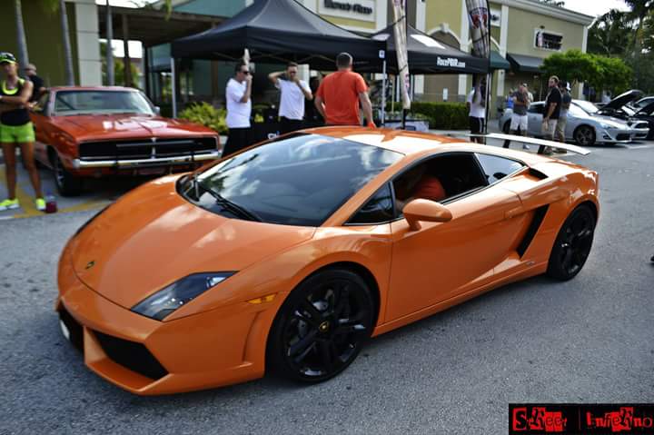 streetinferno's tweet photo. Encounters at #carsandcoffee #palm #beach #carscene http://t.co/1lfTBl4elr