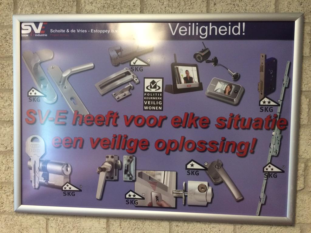 ijzerwarenunie's tweet photo. “@AMI_Bouwbeslag: Alle aandacht voor Veiligheid @SVE_info en tevens via http://t.co/d52sNi6n7l ! @skgikob #SKG #PKVW http://t.co/De97Vae62z”
