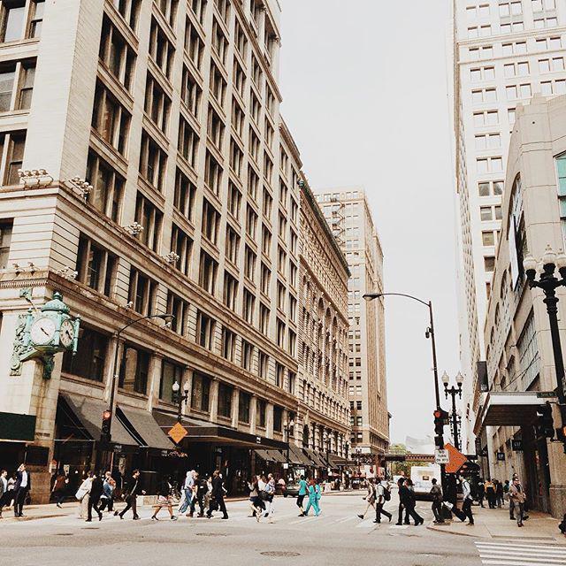 ChiPhotos's tweet image. Such is life . #gettingdeep #kamletsdigaholetogodeep 😂😐 by kim_yws