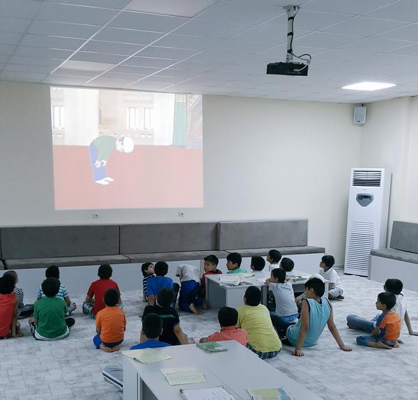 Çocuklarımızda görsel hafıza önemlidir. Yaz Kuran Kursumuz da Görsel Eğitim Hizmetleri Verilmektedir.