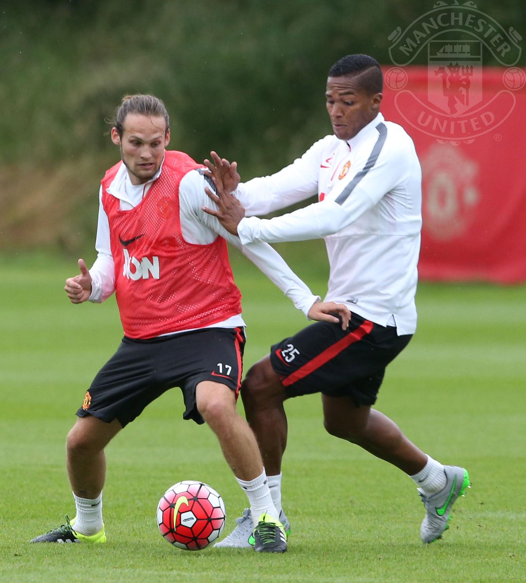 With one month until the PL season begins, the Reds are back in training. More pics: bit.ly/1LRTUdG