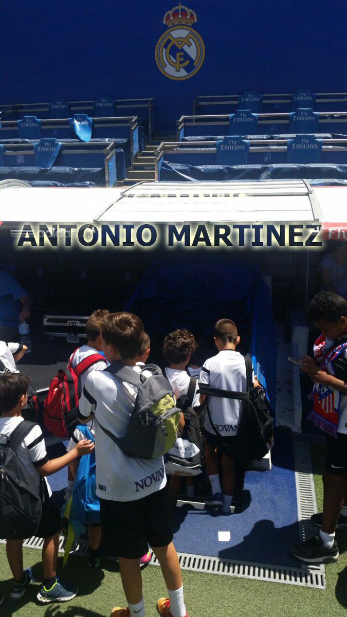 CampusAMartinez's tweet photo. Hoy nuestros chicos han visitado el Santiago Bernabéu. Aquí os dejamos algunas imágenes dentro del estadio. http://t.co/4y3hAmM7Kl