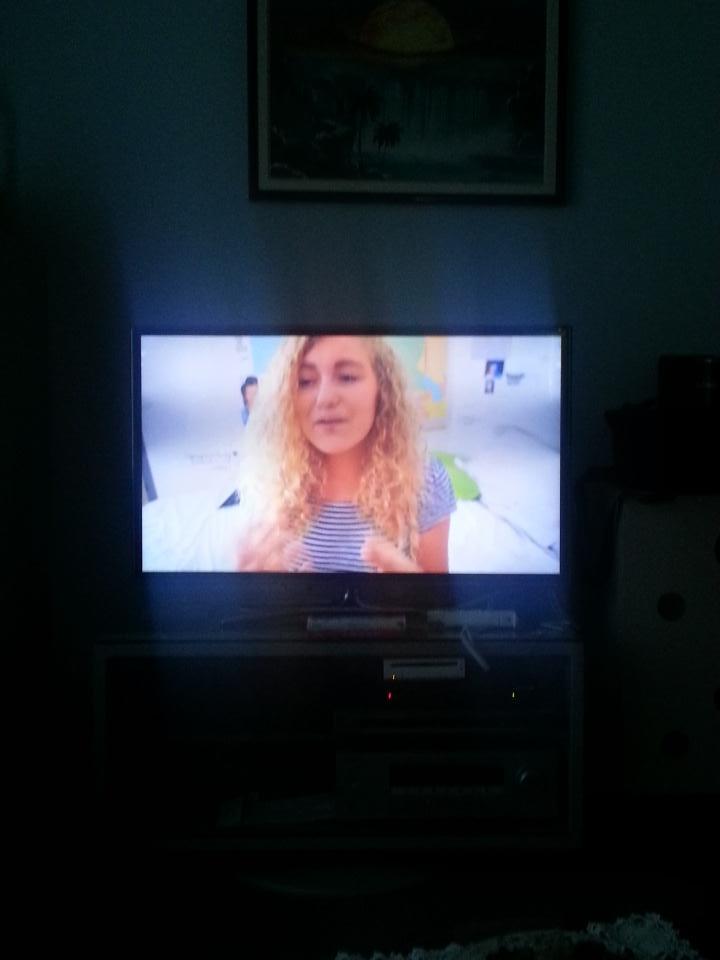 longoivan20's tweet photo. @sofia_viscardi 

New video! !

Lo guardo dalla tv 
Yeeee http://t.co/yBi0O9ubtN