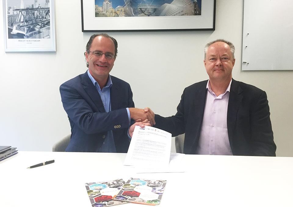 5 ROM's en <a href="/hightechnl/">High Tech NL</a> versterken samen Nederlandse hightech sector. Dé handtekening staat! ow.ly/PkwHN