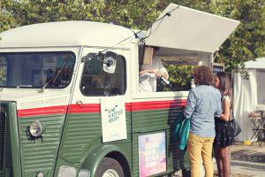 PROUSCONSULTING's tweet photo. Guía para montar un ‘food truck’

http://t.co/IlICe6w6WC

v/ @elpais_economia #Gastronomia

#FoodTruck http://t.co/27PPVYCuPN