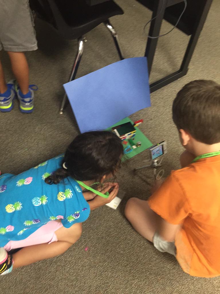 Maddie Ziegler tweet media