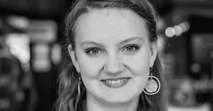 PollenMidwest's tweet photo. Meet Courtney. She negates the narrative of small town brain drain. http://t.co/TYev0ob7KK http://t.co/bslzzVicMh